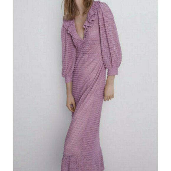 ZARA| TEXTURED KNIT DRESS WITH RUFFLES - Picture 3 of 16